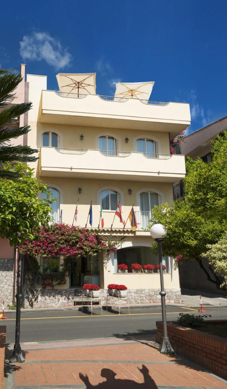 Hotel Sylesia Летоянни Экстерьер фото